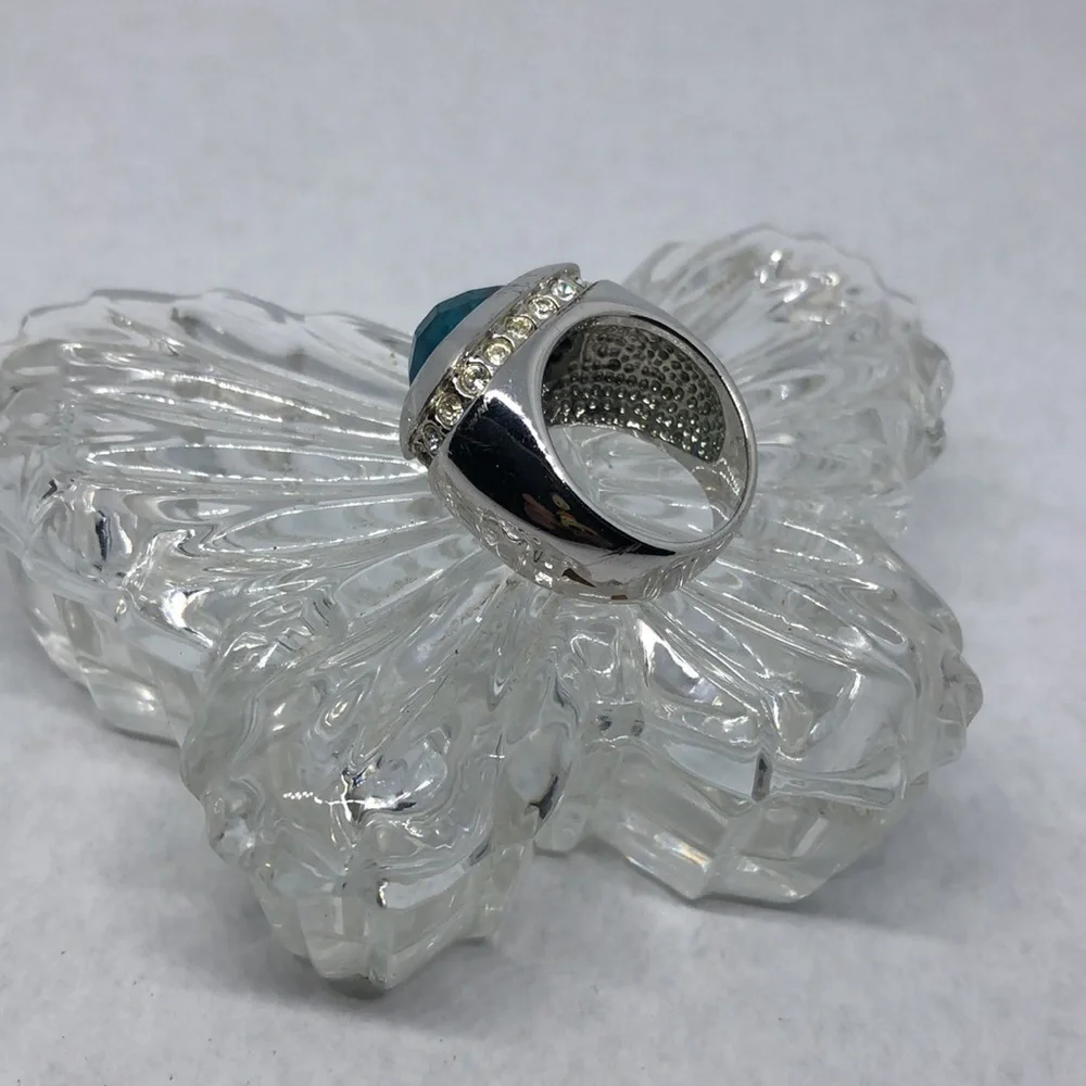 𝅺Vintage silver tone faux topaz costume ring statement JA